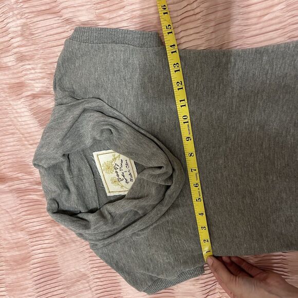 Poof! Gray Cowl Neck Short Sleeve Sweater Dress Size S - Picture 3 of 5